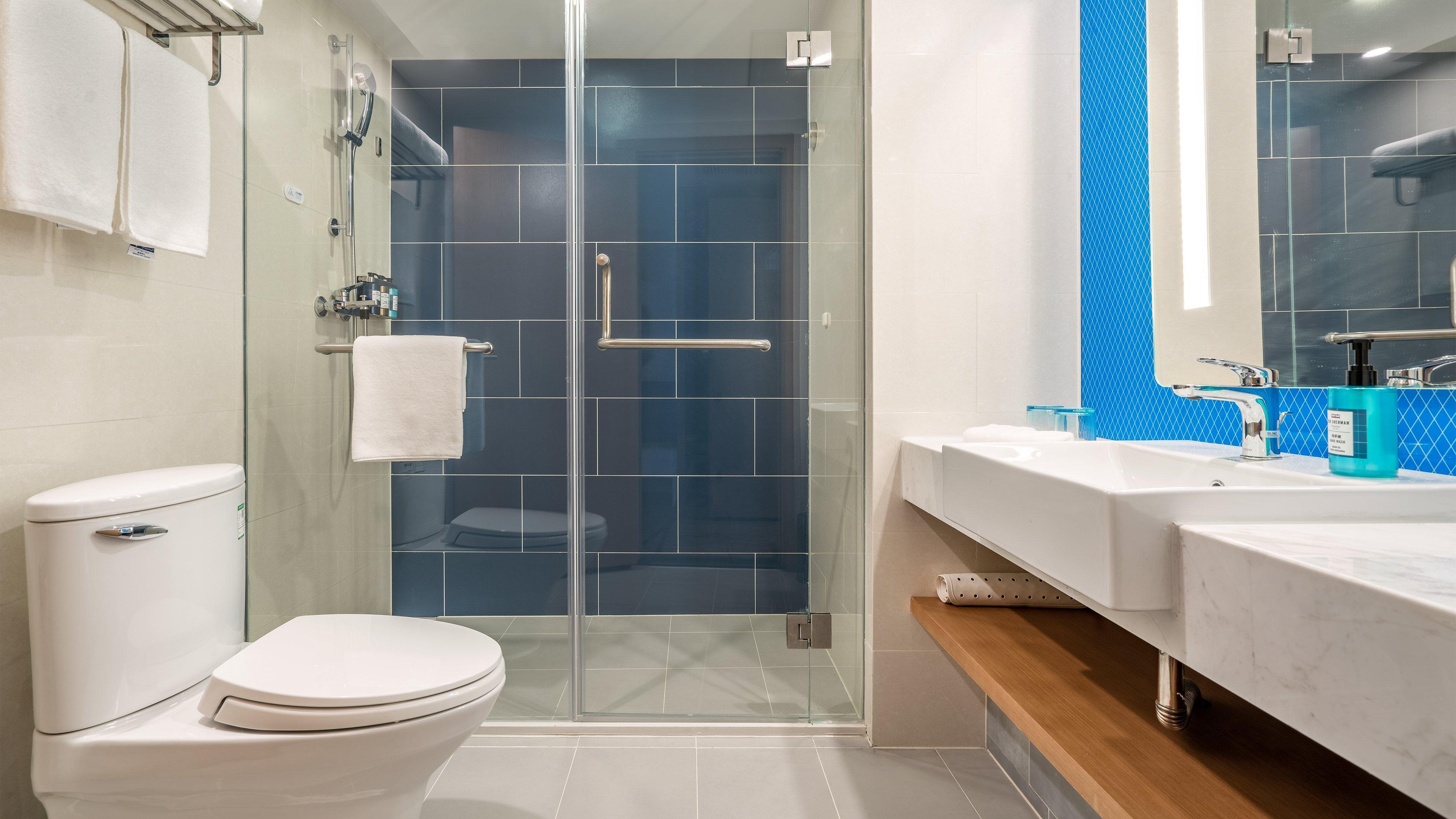 Holiday Inn Express Qingdao City Center By Ihg Exterior photo