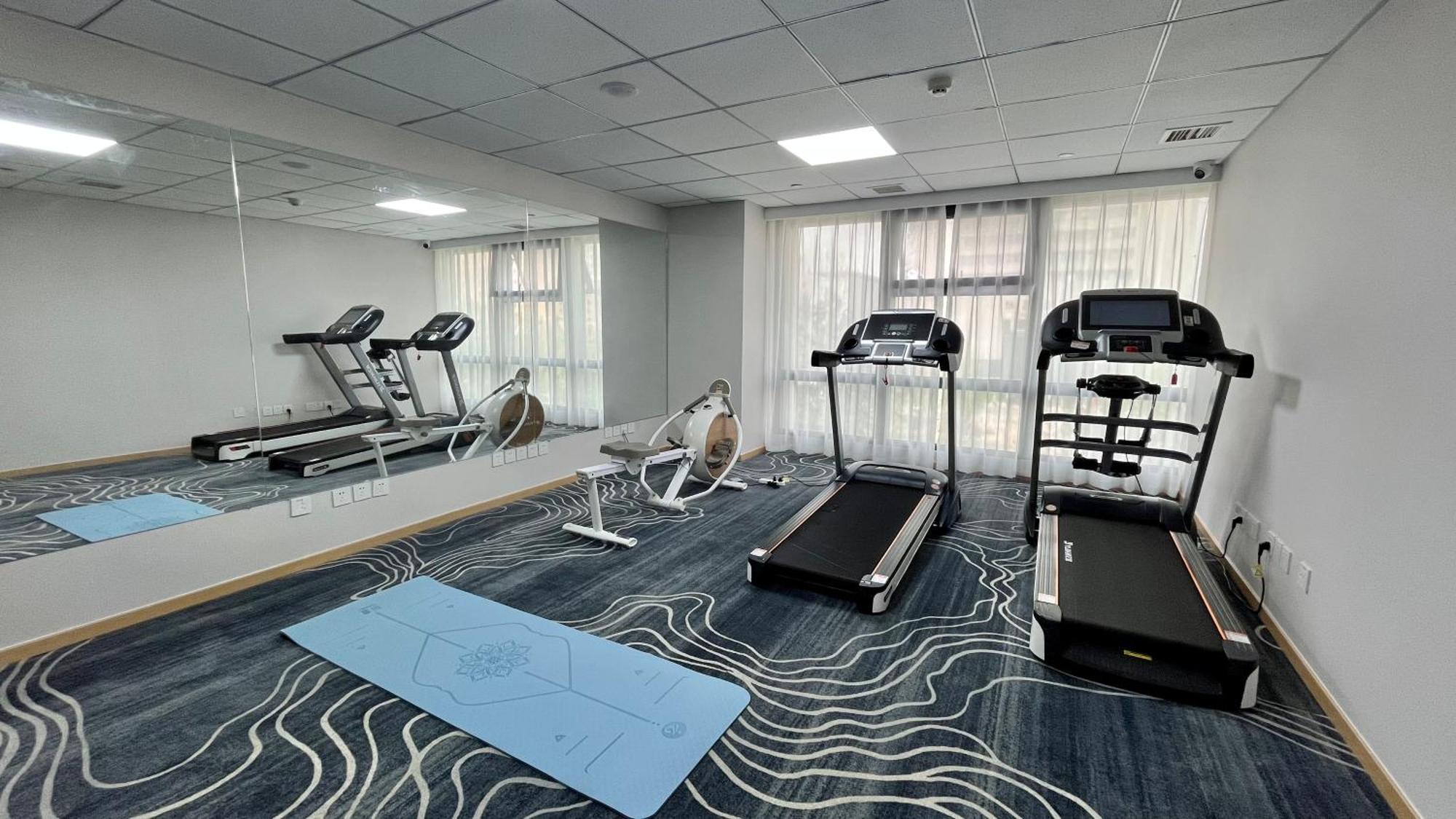 Holiday Inn Express Qingdao City Center By Ihg Exterior photo